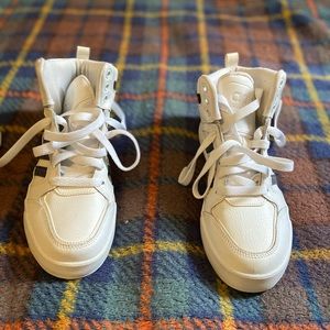 Adidas mid-rise shoes